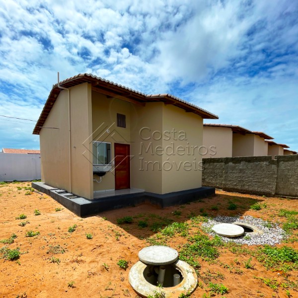 CASA COMPACTA E BEM LOCALIZADA NO MOINHO