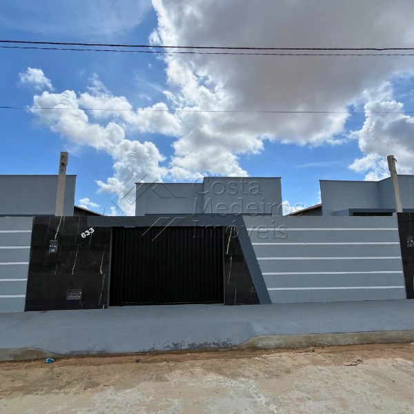 Casa Moderna com 2 Quartos e Amplo Espaço Externo no Sollares - Extremoz